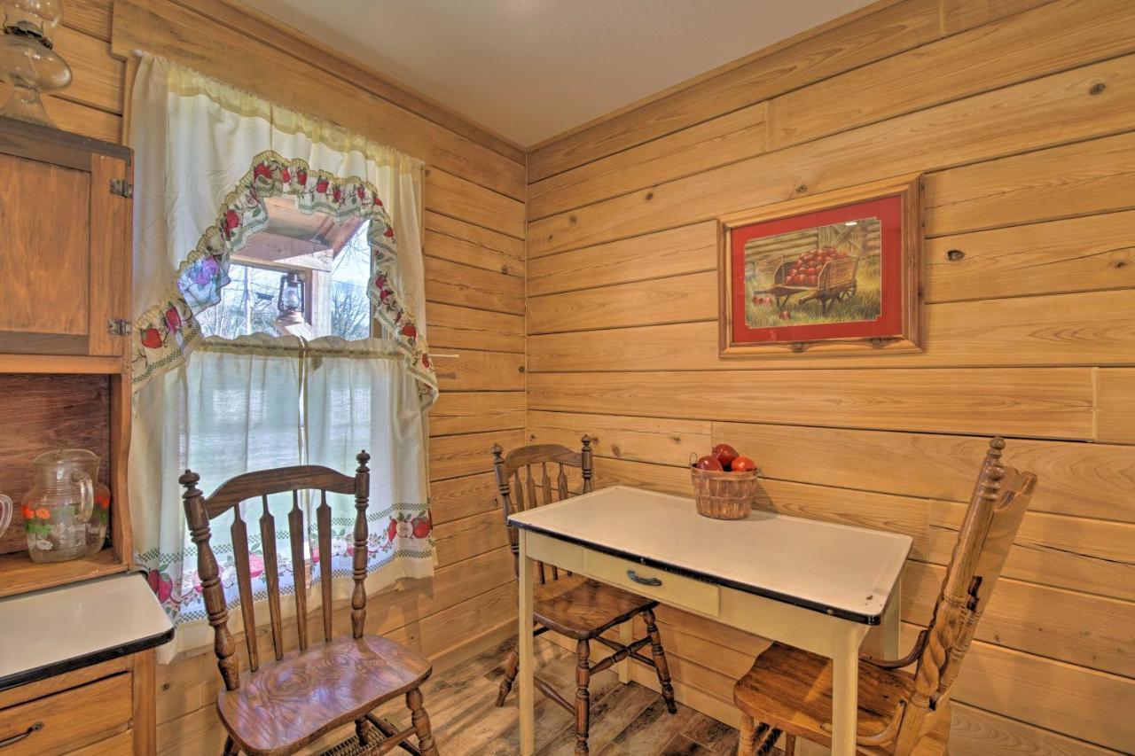 Quiet Hollister Cabin Walk To Lake Taneycomo 외부 사진