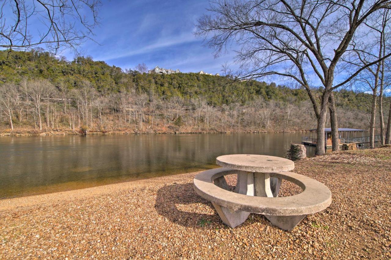 Quiet Hollister Cabin Walk To Lake Taneycomo 외부 사진