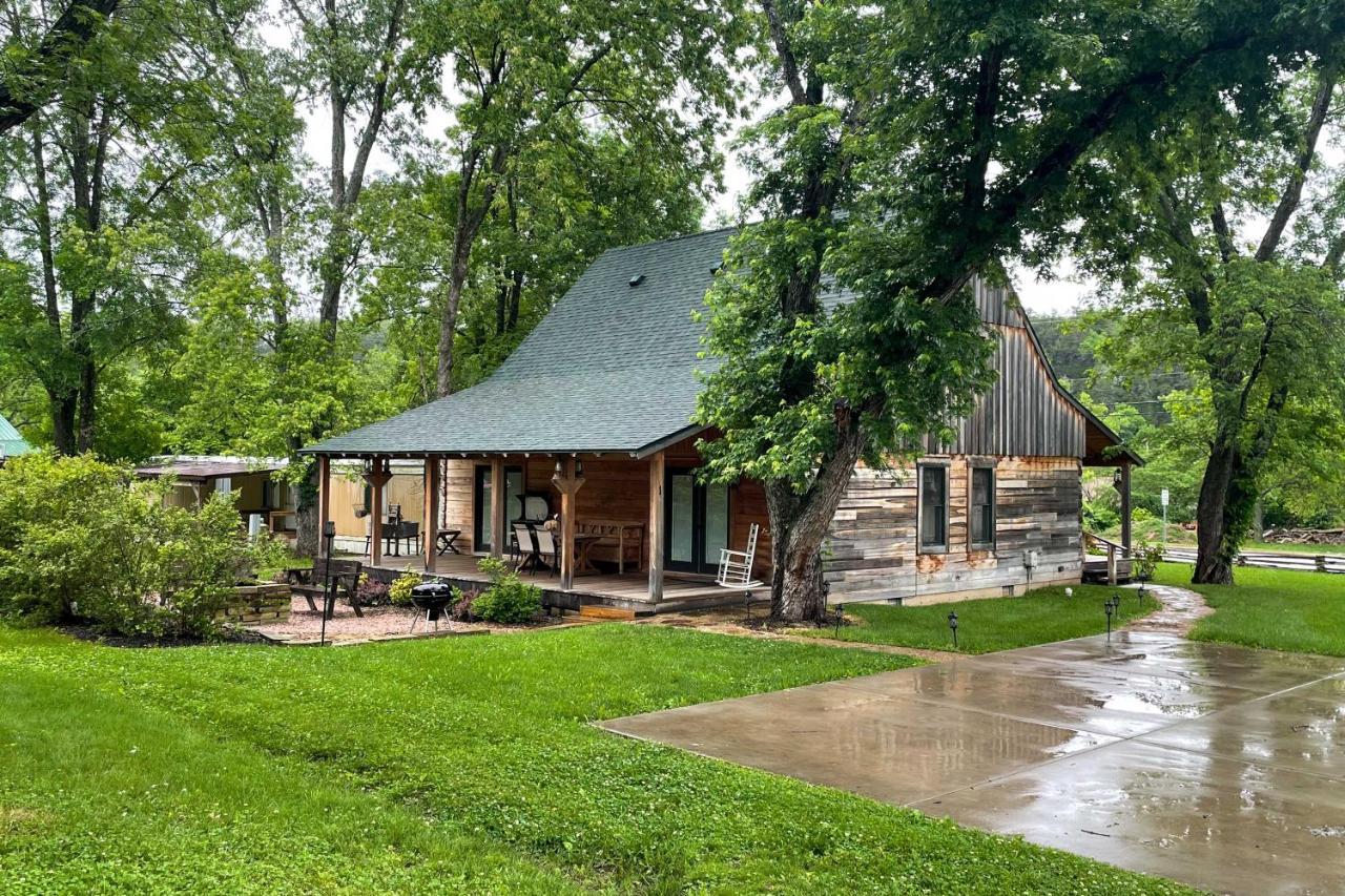 Quiet Hollister Cabin Walk To Lake Taneycomo 외부 사진